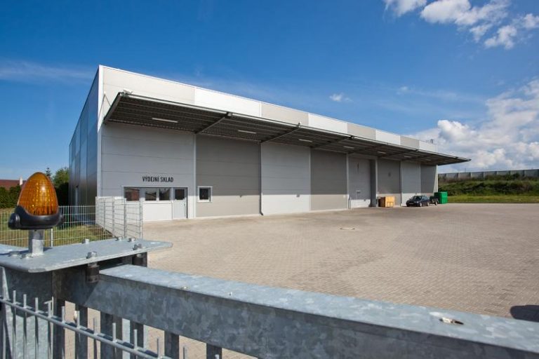 Skladovací hala,  Milan Krejčí – HOBBY centrum , Měřín
