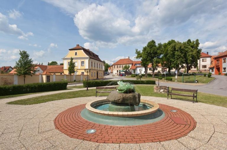 Úprava veřejného prostranství,  Osová Bítýška